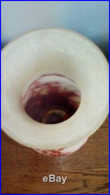 Vase gallé au Lys expertisé 32 cm de hauteur