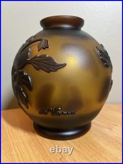 Vase pâte de verre dégagée à l acides, Vianne décor floral