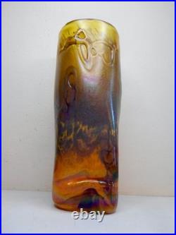 Vase pâte de verre irisé Jean Pierre Cinquilli à Saint Paul décor relief design