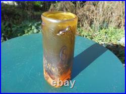 Vase pâte de verre irisé Jean Pierre Cinquilli à Saint Paul décor relief design