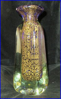 Vase signé Jean Claude NOVARO interieur bleu à inclusion de feuilles d'or