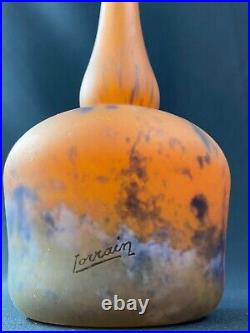 Vase soliflore en pâte de verre signé LORRAIN