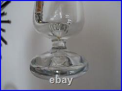 Vase sur piédouche cristal de Baccarat signé avec boite 29,5 cm