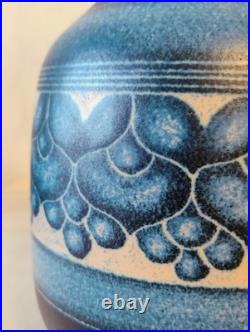Vase vintage en céramique signé